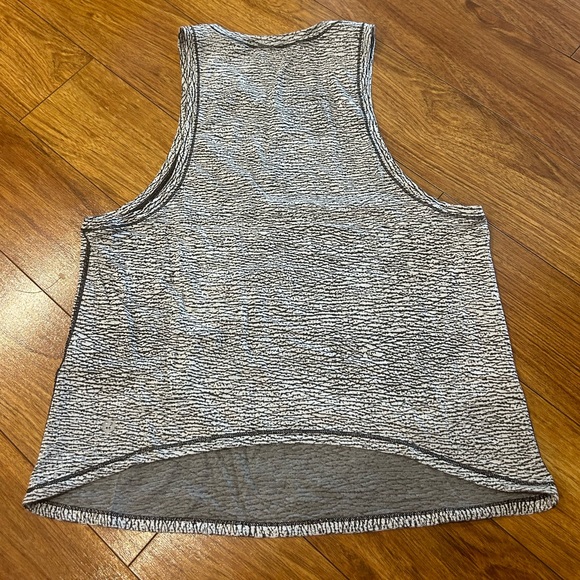 Lululemon Tanktop - Picture 2 of 5